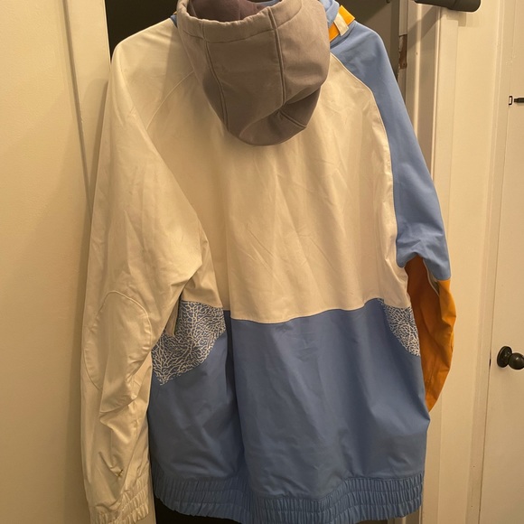 Nike rosewood snowboarding jacket - Picture 4 of 4